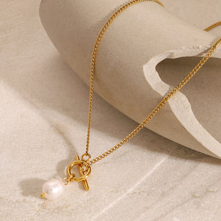 Pearl Toggle Necklace