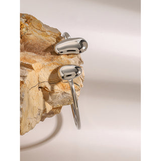 Sculpted Ends Cuff