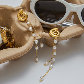 Spiral Drift Pearl Earrings