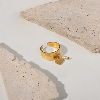 Golden Tide Pearl Ring