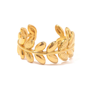 Golden Laurel Ring
