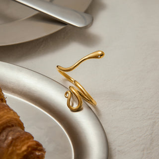 Serpentine Flow Ring