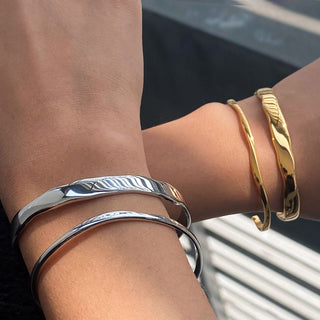 Arc Bracelet